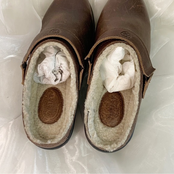 Ariat Women’s Sport Mule Fur! Mule Shoe - Picture 7 of 11